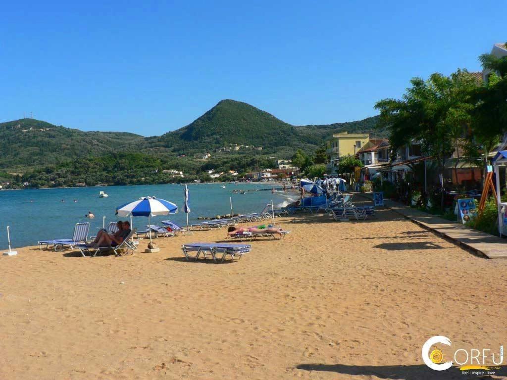 Georgia Beach Apartments Mesongi Ngoại thất bức ảnh