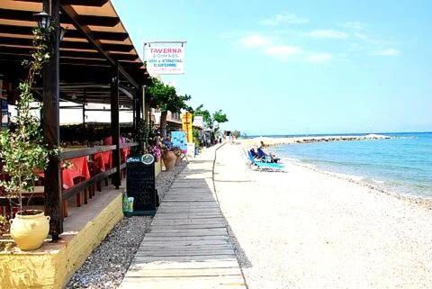 Georgia Beach Apartments Mesongi Ngoại thất bức ảnh